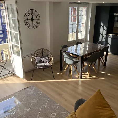 Of 60 M2 Near The Of *