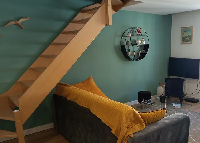 Of 60 M2 Near The Of *